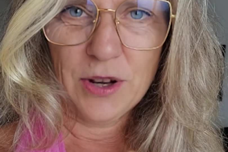 do female spokesperson video promotional video  ads ugc ad