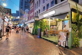 shoot immersive chinese local market walk videos in shenzhen for you
