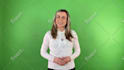 record a spokesperson video on greenscreen