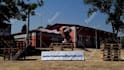 do parkour over 3 obstacles