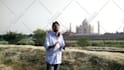 record a video at mughal king akbar royal palace