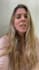 create a selfie style video in a natural way in spanish