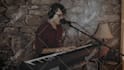 provide emotional original songwriting in enlgish or spanish