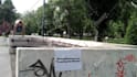 do parkour over 3 obstacles