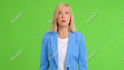 provide a professional spokesperson video in french
