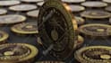design gold, silver coin animation 4k, crypto token, and  3d bitcoin logo