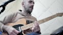 be your pro guitar teacher and give you personalized lessons