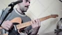 be your pro guitar teacher and give you personalized lessons