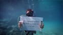 write your message underwater