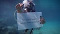 write your message underwater