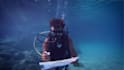 write your message underwater