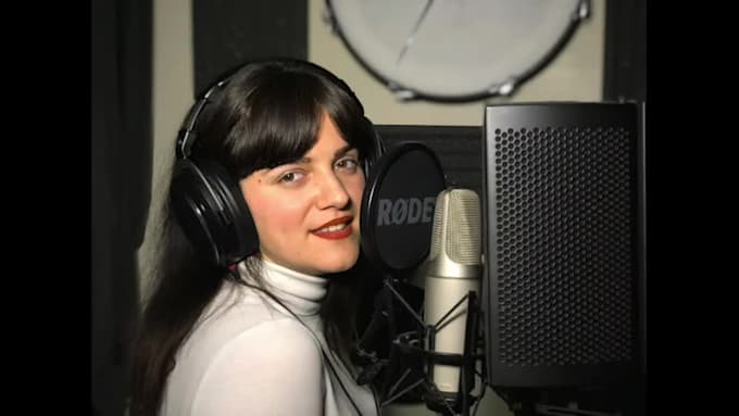 be your female soul, folk, rock and pop singer or vocalist