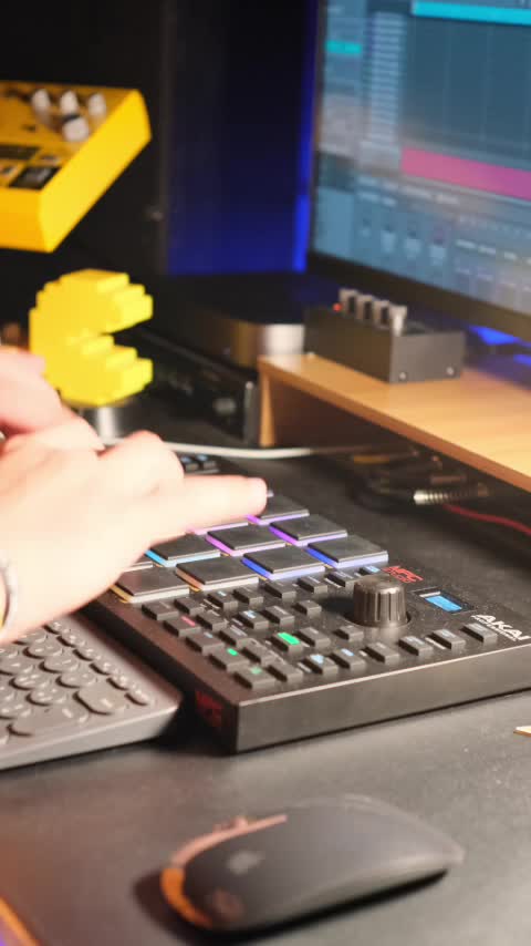 create professional hip hop and trap beats