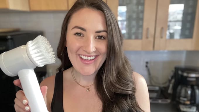 create unboxing video for your products