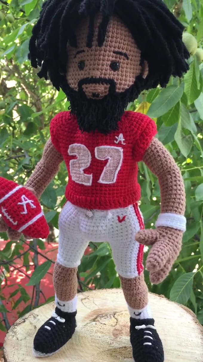 craft custom crochet amigurumi art dolls