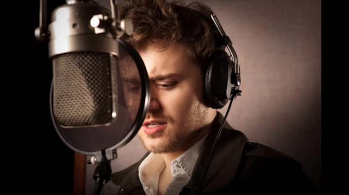 record a professional french voiceover
