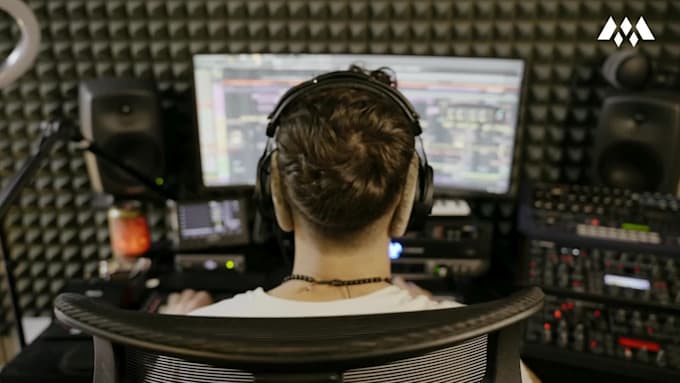 ghost produce hardstyle and techno