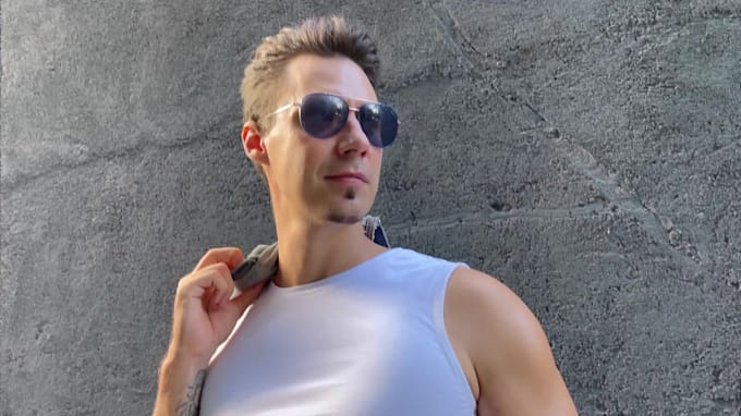 be male model for a video