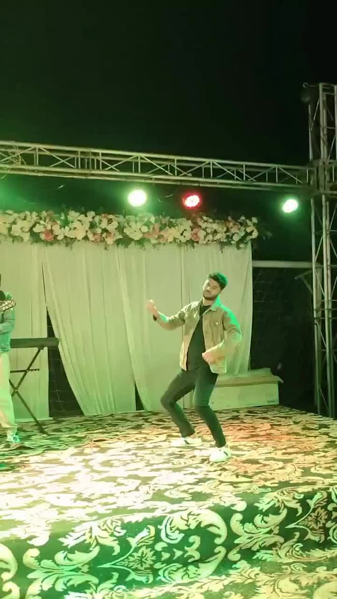 make a dance choreography on your song