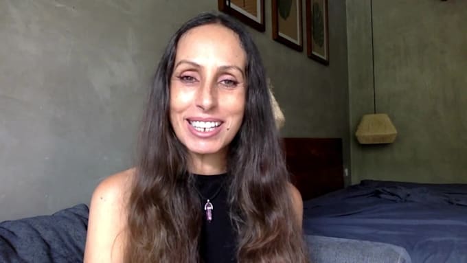 teach english for work, travel, and everyday conversations