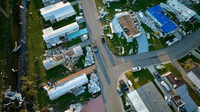write roof and siding xactimate estimates