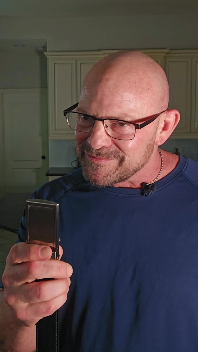 be your male ugc creator over 50 for product brands