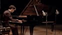give professional piano lessons, from basic to advanced