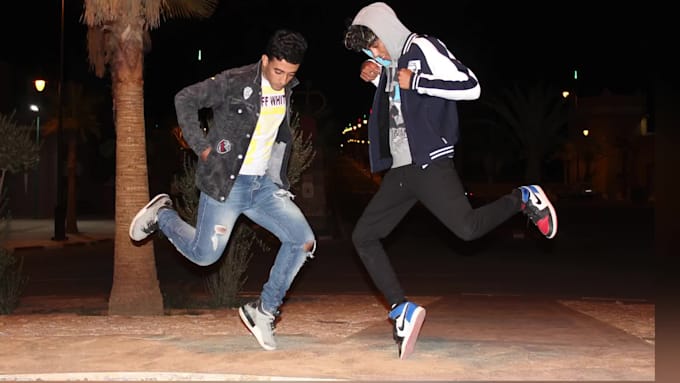 dance on any song and creat a tik tok dance video