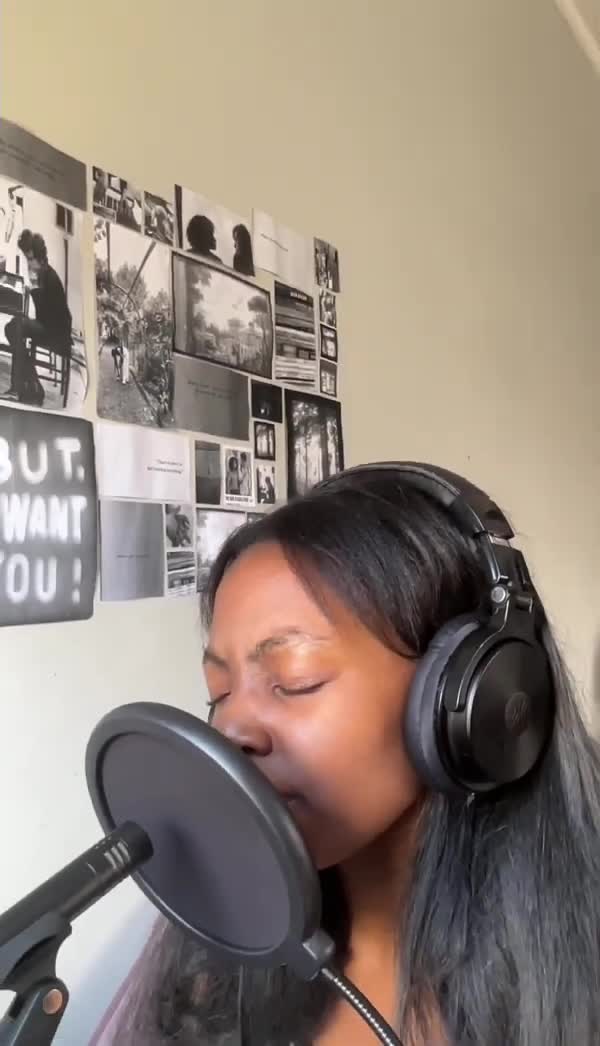 sing soft lead and backing vocals