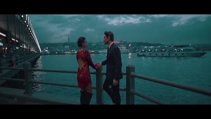 do professional color correction and color grading, studio colorist for 15 years
