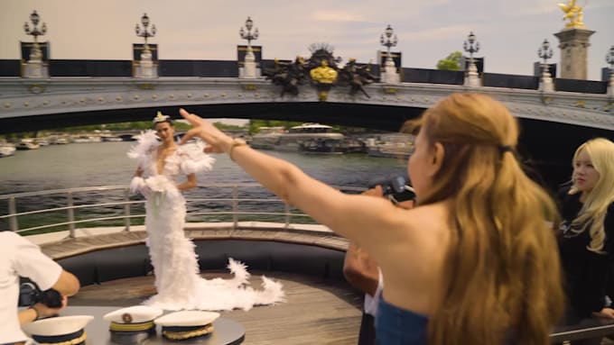 be your videographer in paris