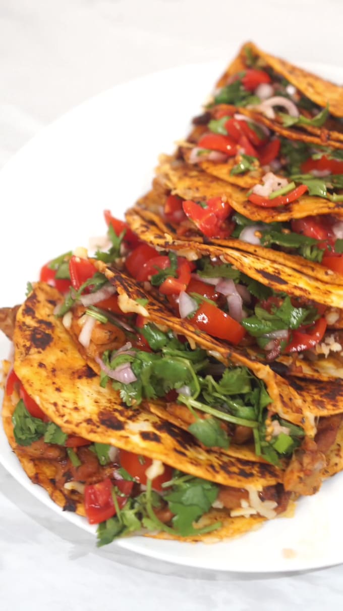 create a cooking video recipe for tiktok, youtube, tasty