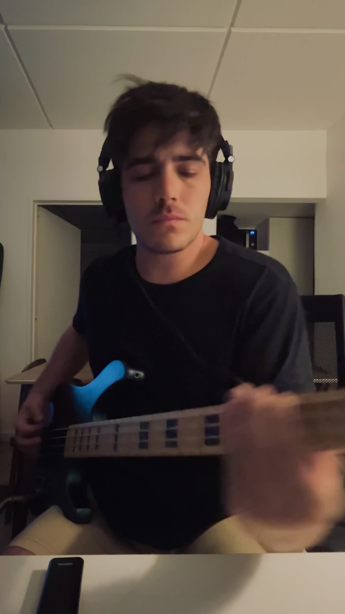be your pro session bassist and record groovy bass lines