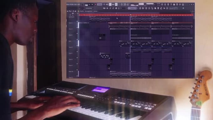 play main piano or auxiliary keyboard for your song