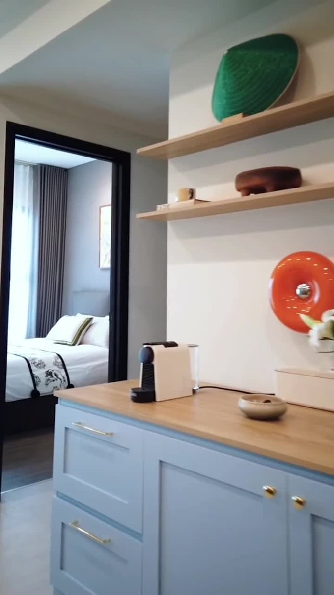create an interior design mood board for any room