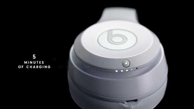 realistic 3d earbuds animation, 3d headset design and modeling headphone render