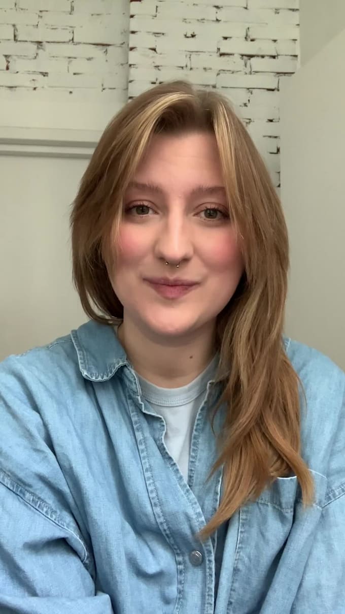 film english and ukrainian spokesperson video on a neutral background