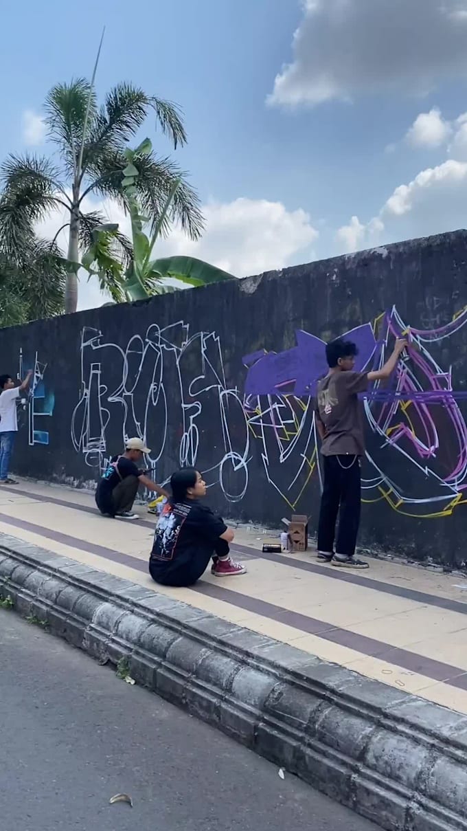 make real graffiti or mural on the real wall