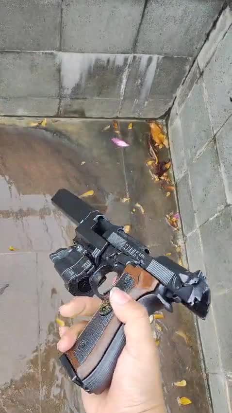 make 3d printable replica gun for cosplay and reenacting