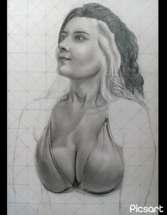 draw custom pencil sketches of portraits, pets, fantasy art, and more
