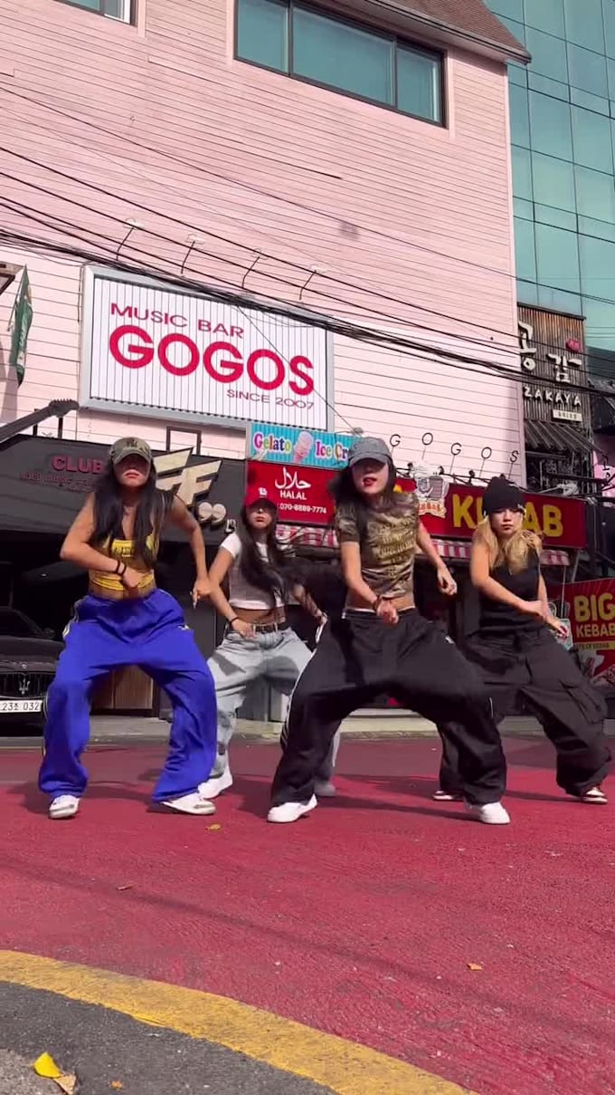 do amazing tiktok group dance, hip hop dance video choreography group dance