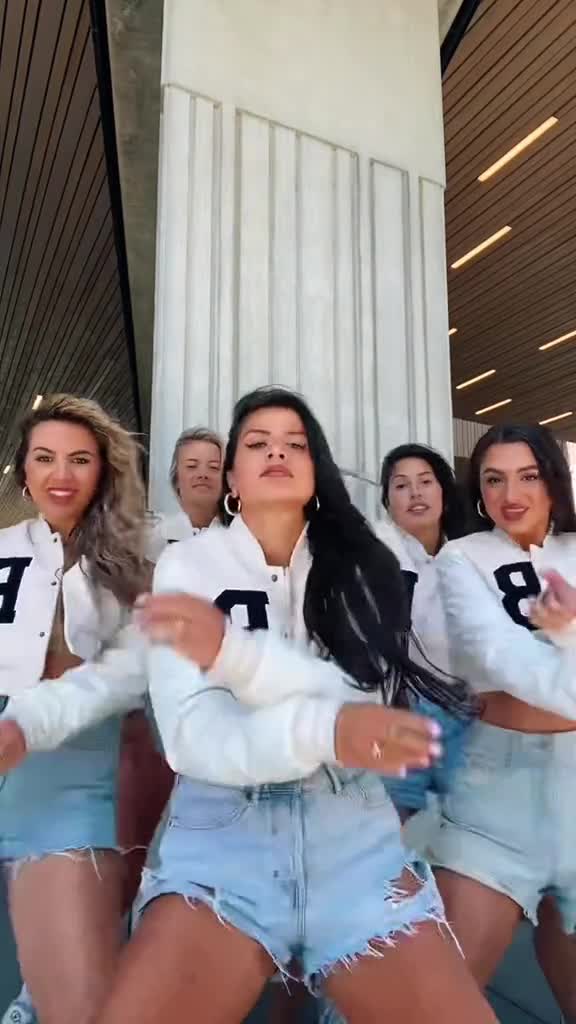 do tik tok dance, group dance, dynamics choreography