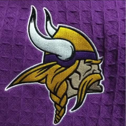 professional embroidery digitizing for logo dst pes exp