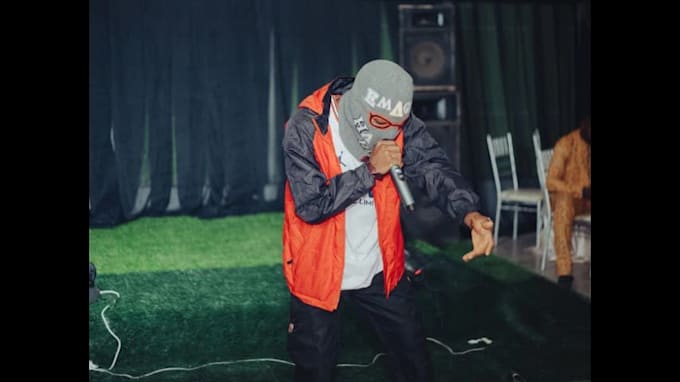 be your travis scott, trap male singer and songwriter