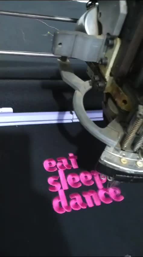 design custom embroidered patches, 3d puff and chenille for clothing brand