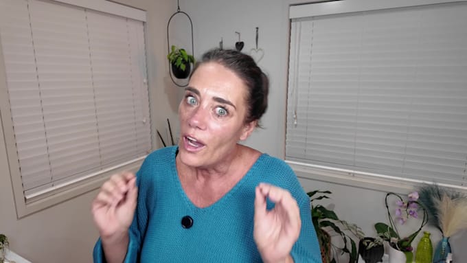 craft an amazon influencer video for your product