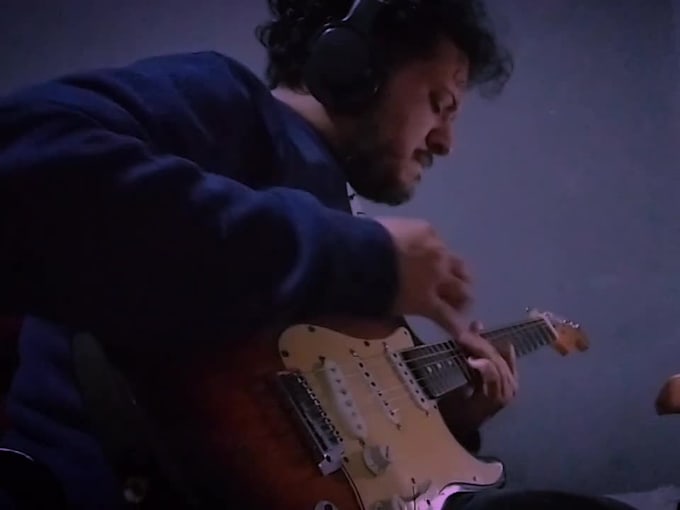 be your guitarist for rock, funk, pop, indie, alternative