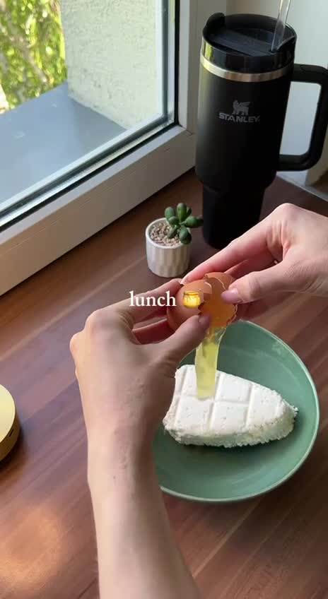 create a ugc video for beverages and food