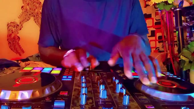 do a professional dj mix set for you