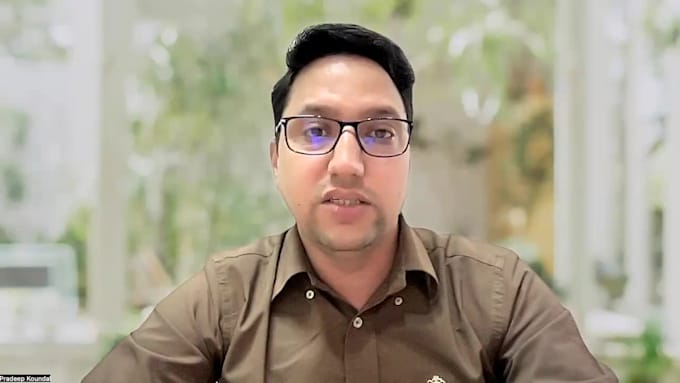 set up and manage google and facebook ad campaigns
